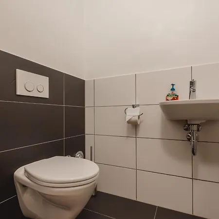 Tom & Jeri - 2 By Interhome アパート カプルーン