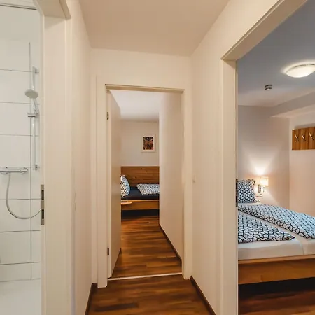 Tom & Jeri - 2 By Interhome * Kaprun