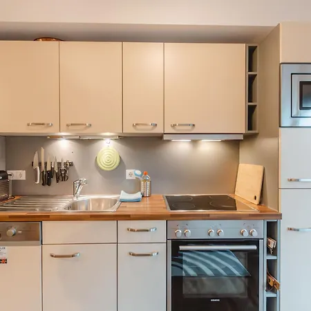 Tom & Jeri - 2 By Interhome *