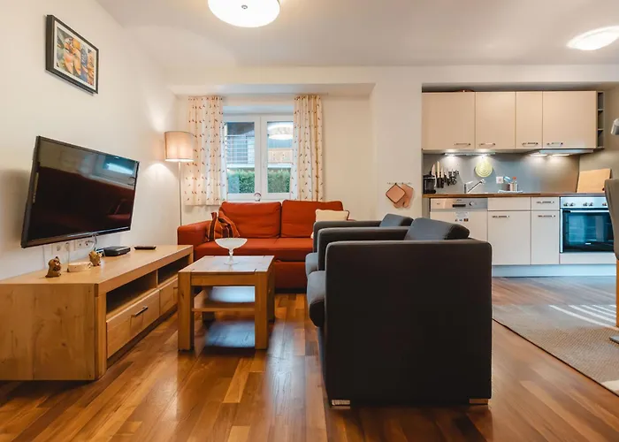 Tom & Jeri - 2 By Interhome