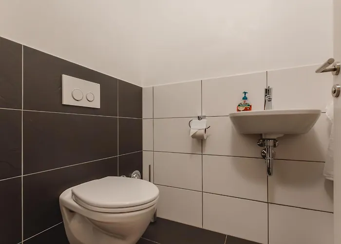 Tom & Jeri - 2 By Interhome Appartement Kaprun