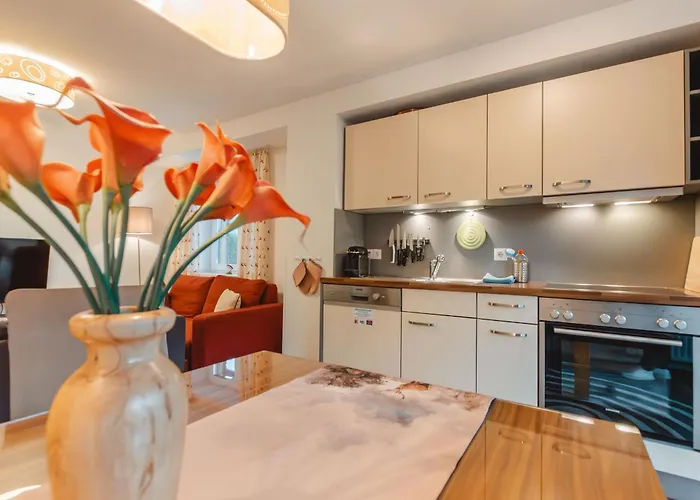 Tom & Jeri - 2 By Interhome Appartement Kaprun